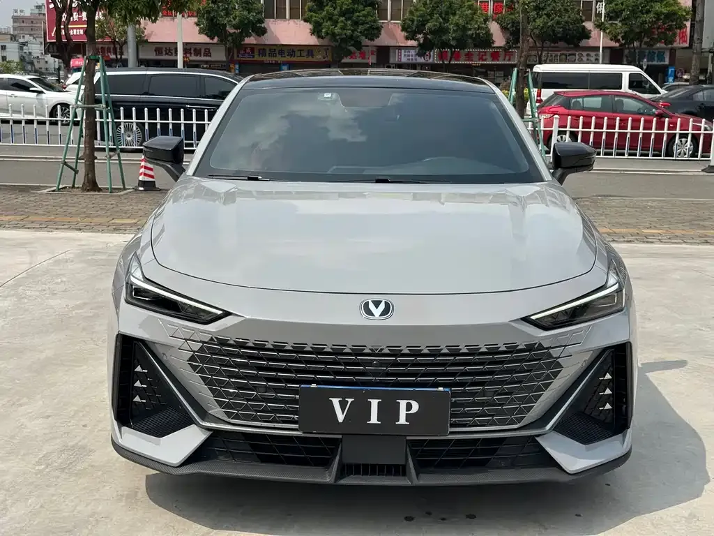 Changan UNI-V 2023 из CN, фото 2