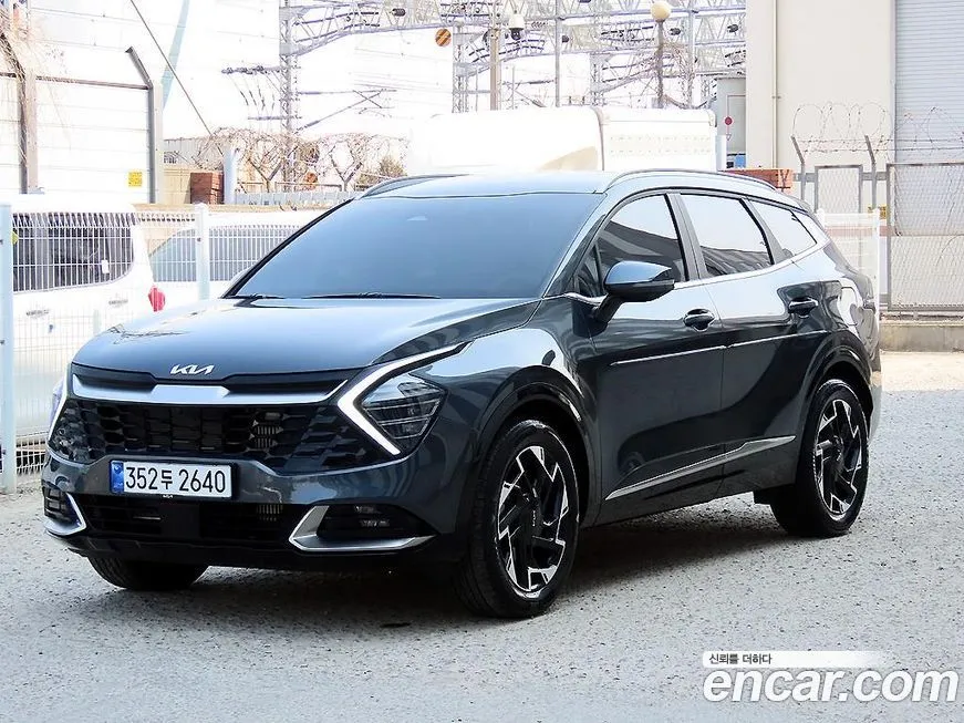 Kia Sportage — фото 1