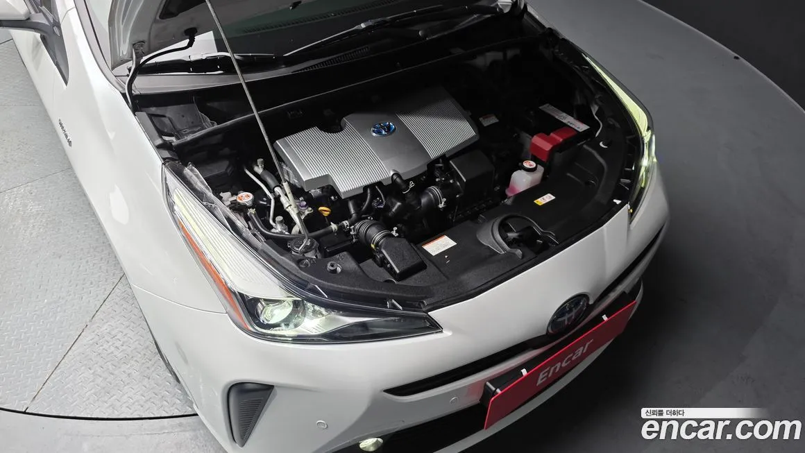 Toyota Prius 2022 из KR, фото 7