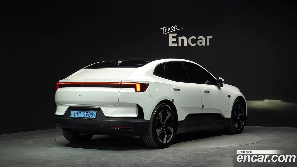 Polestar Polestar 4 — фото 4