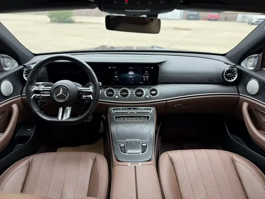 Mercedes-Benz E-Class (Import) — фото 9