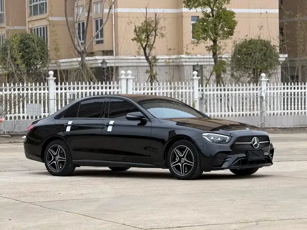 Mercedes-Benz E-Class (Import) — фото 8