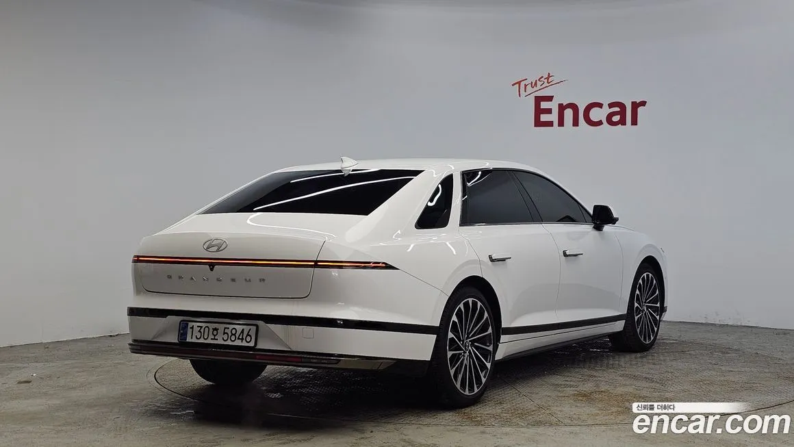 Hyundai Grandeur 2023 из KR, фото 2