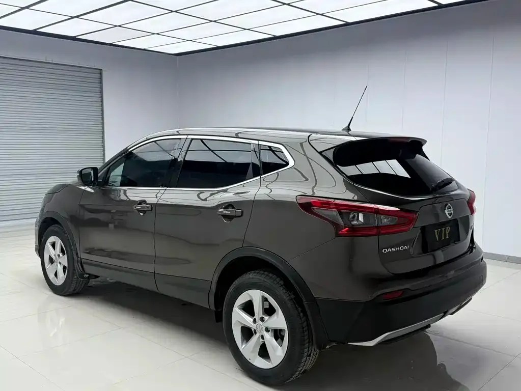 Nissan Qashqai — фото 6