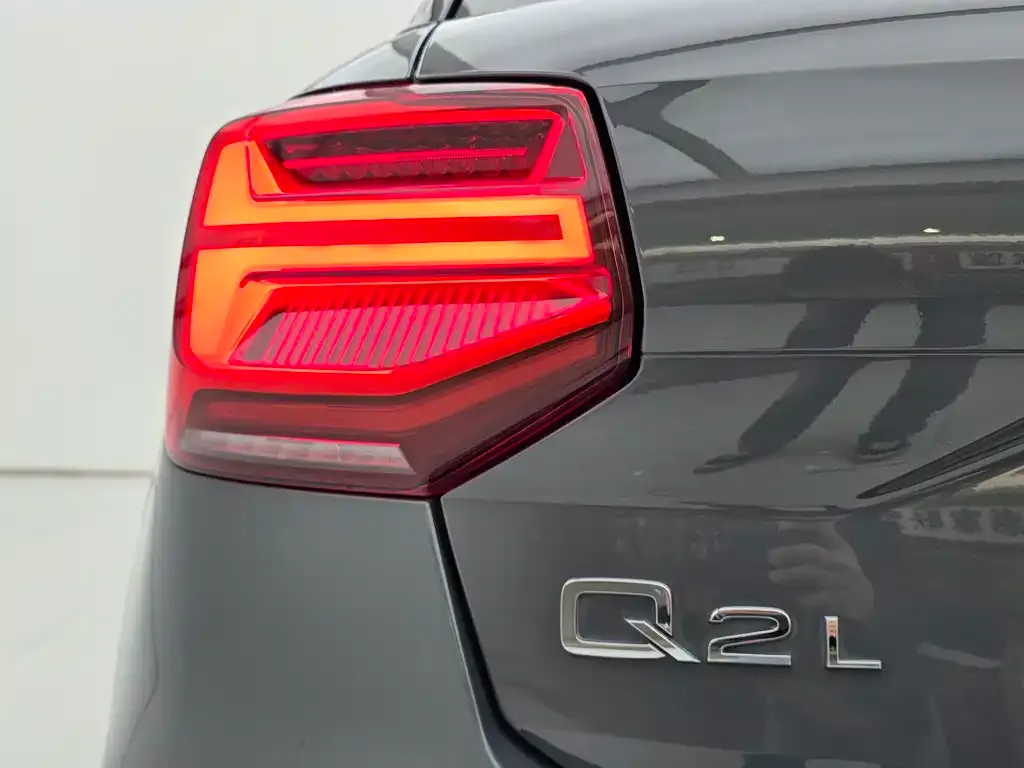Audi Q2L 2021 из CN, фото 4