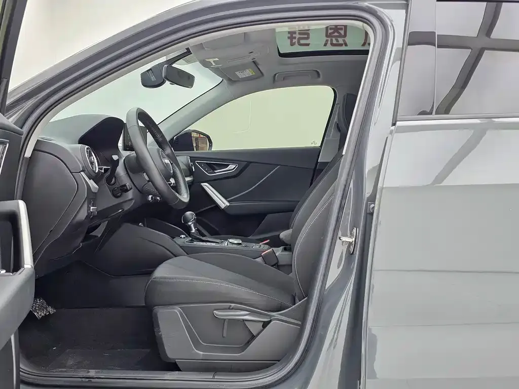 Audi Q2L 2021 из CN, фото 5