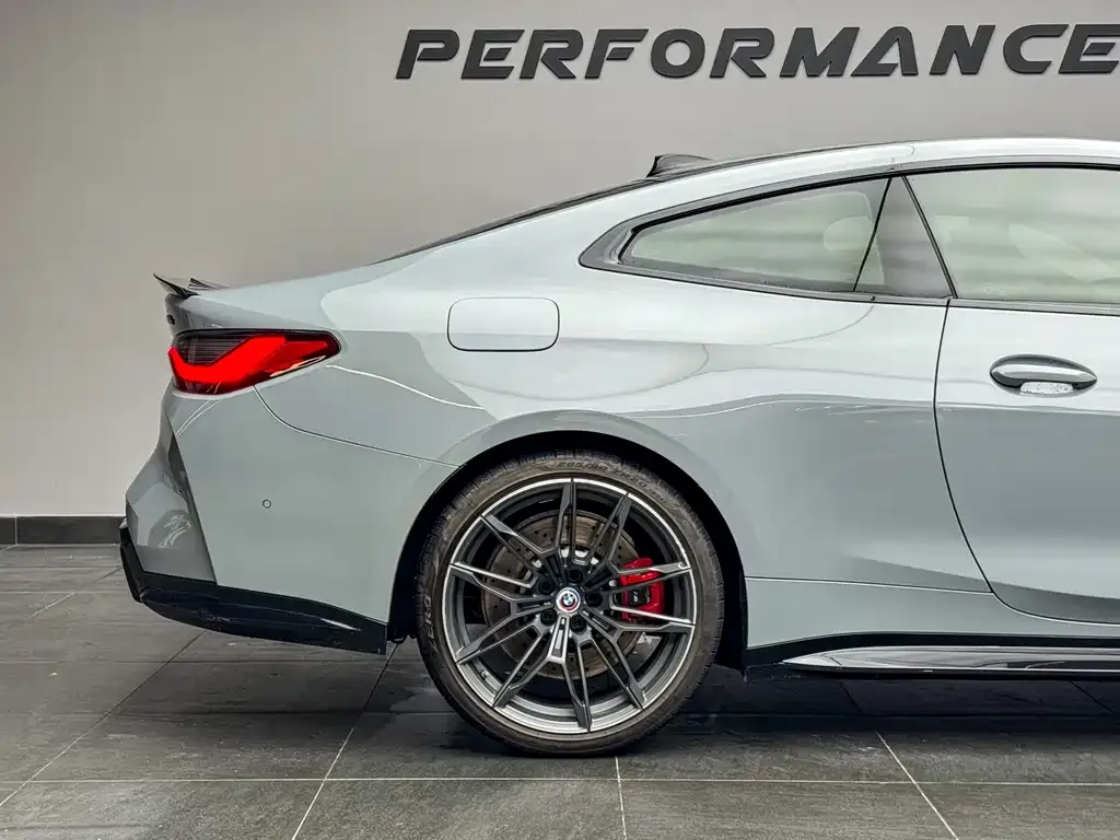 BMW M4 — фото 5