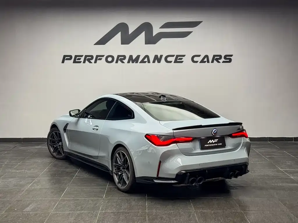 BMW M4 — фото 7