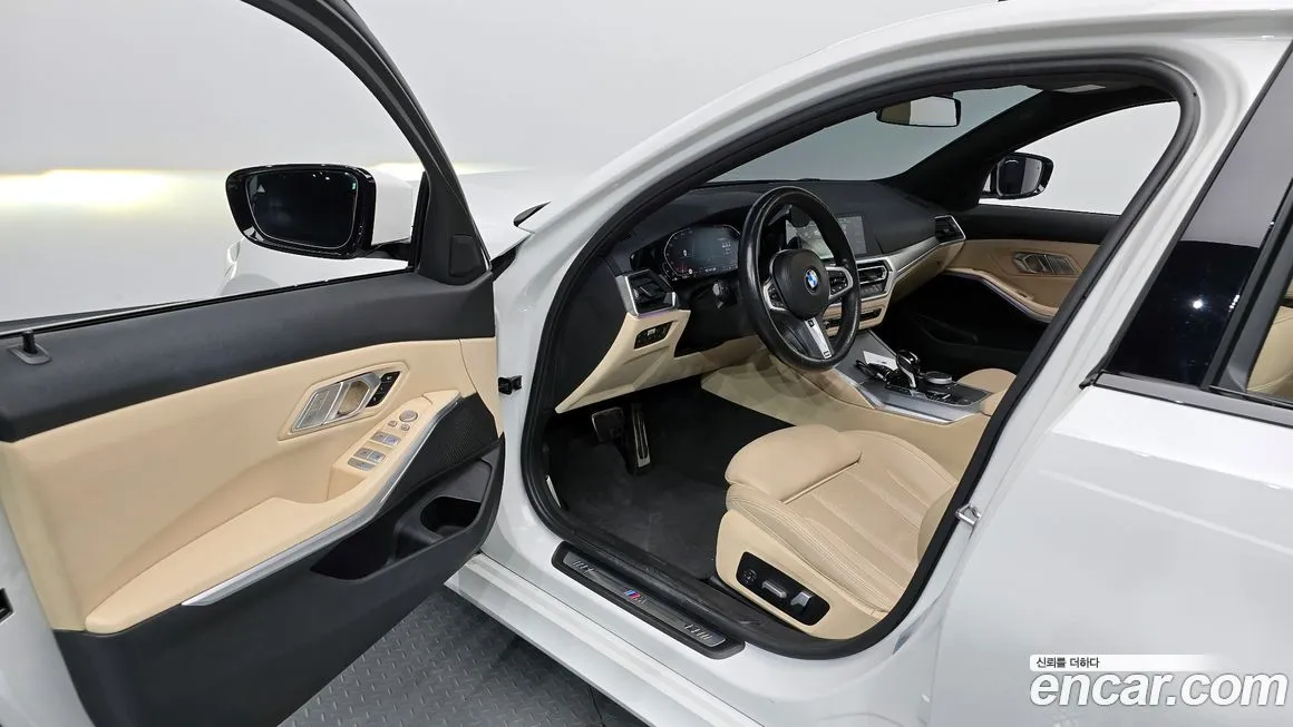 BMW 3-Series 2022 из KR, фото 4