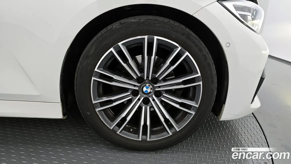 BMW 3-Series 2022 из KR, фото 6
