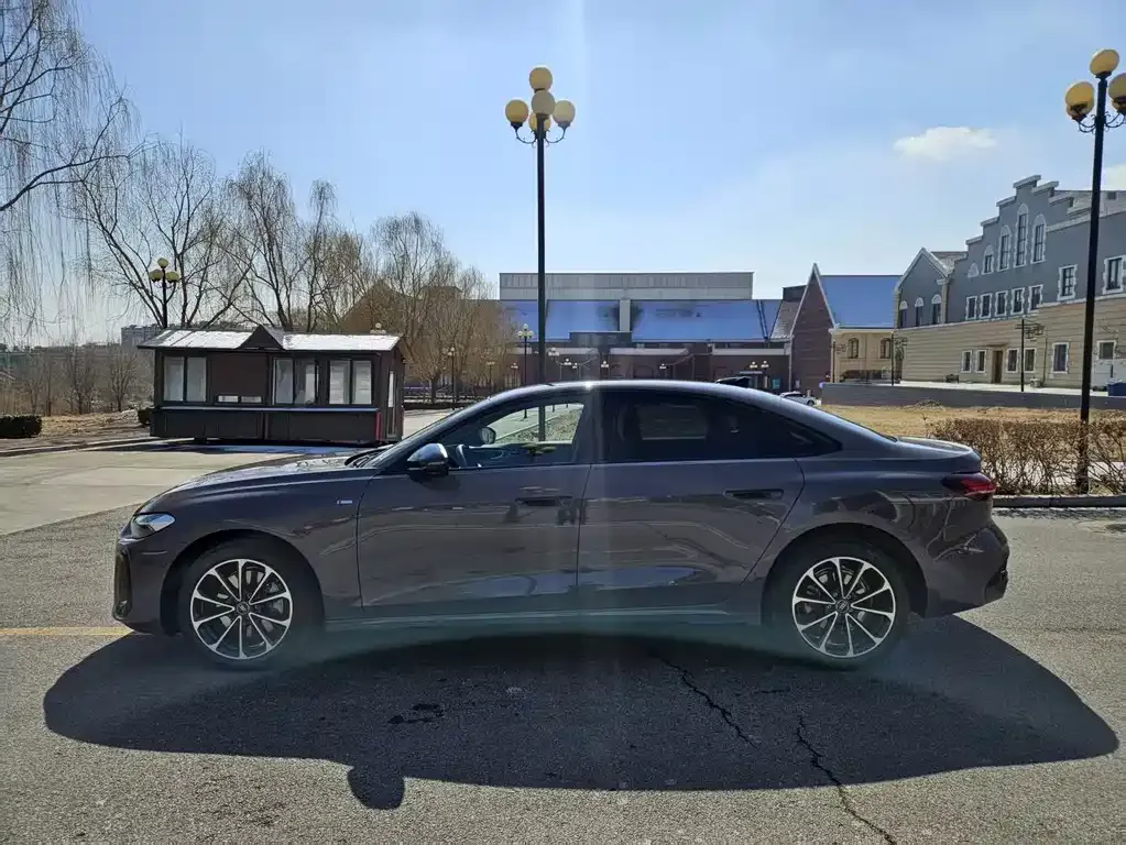 Audi A5L 2025 из CN, фото 5