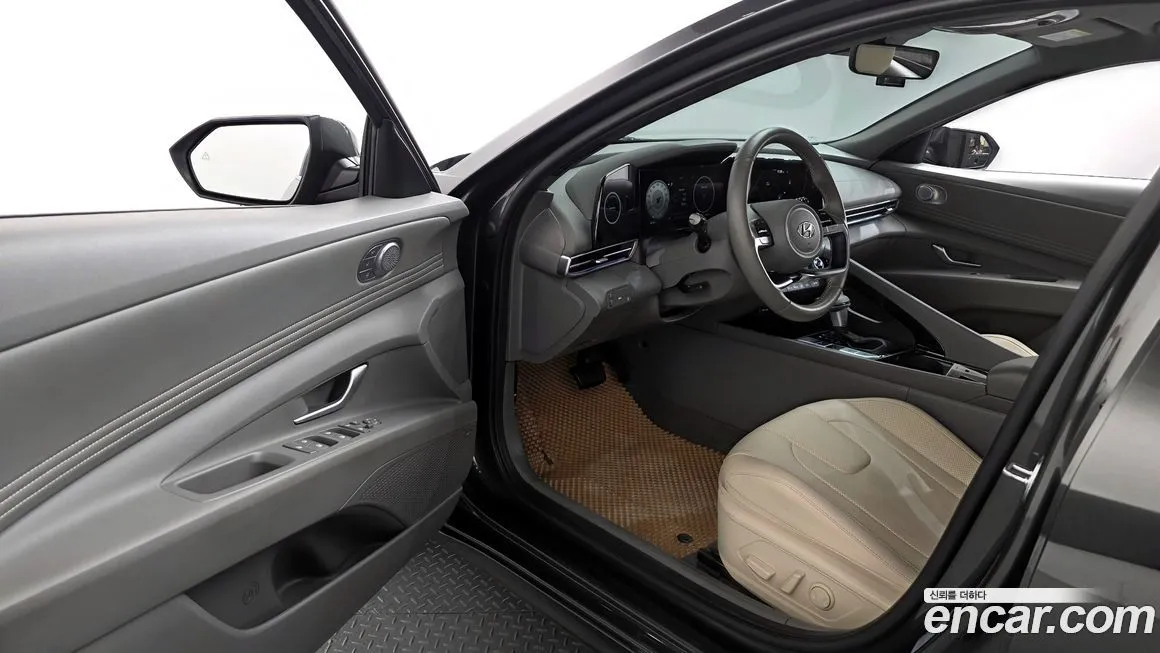 Hyundai AVANTE — фото 3