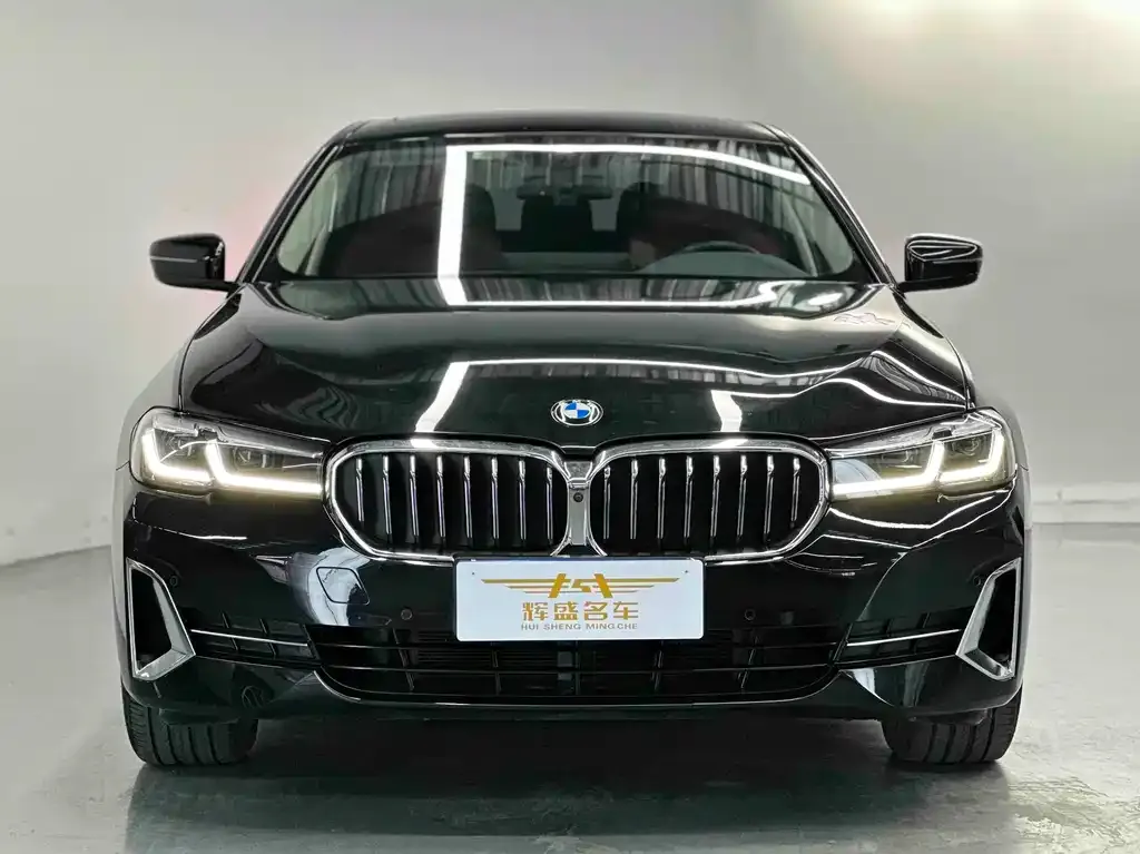 BMW 5 Series — фото 10