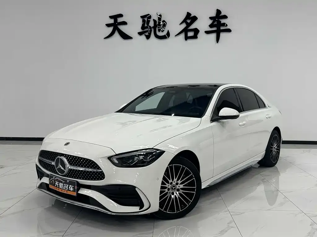 Mercedes-Benz C-Class — фото 1