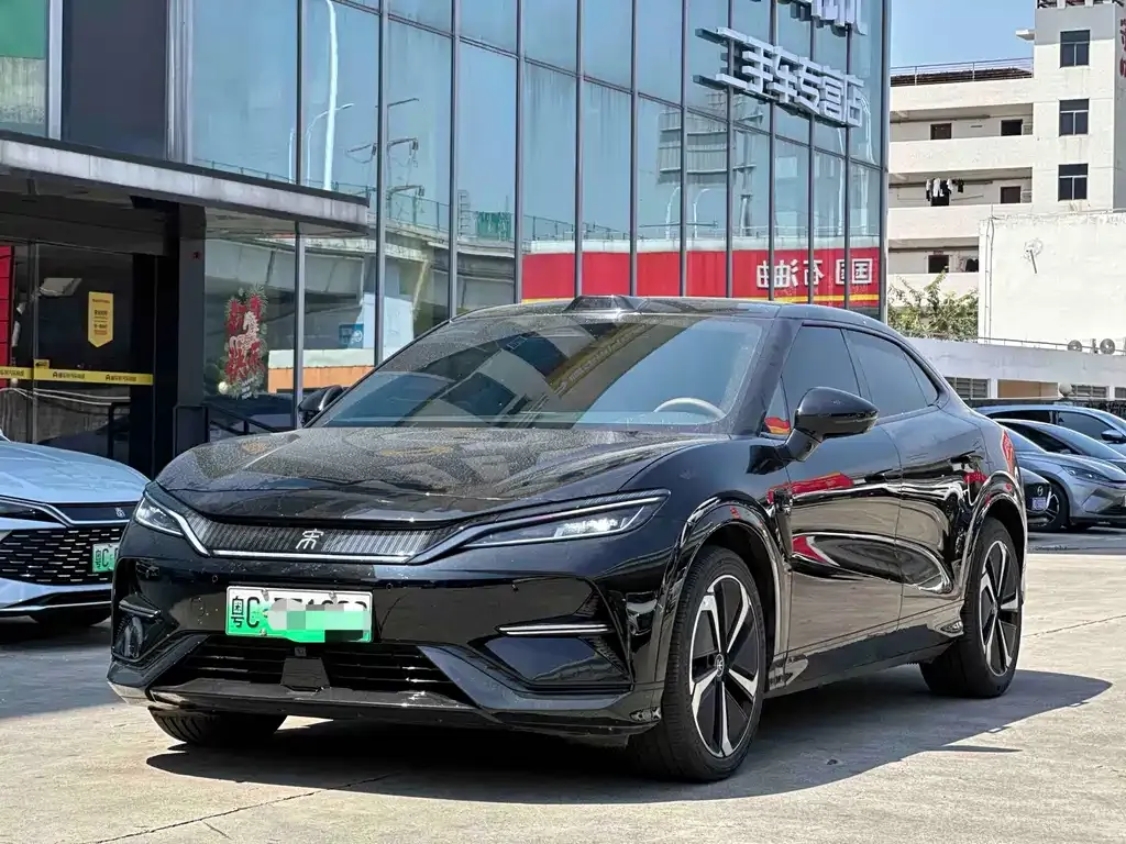 BYD L EV — фото 1