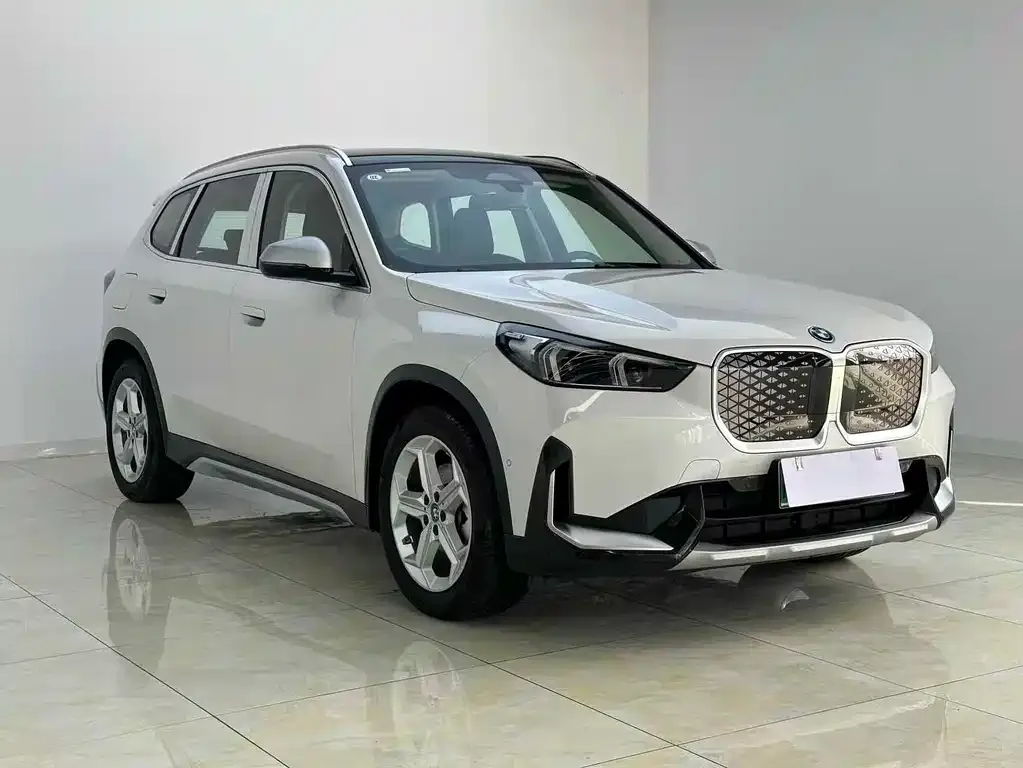 BMW iX1 2025 из CN, фото 10