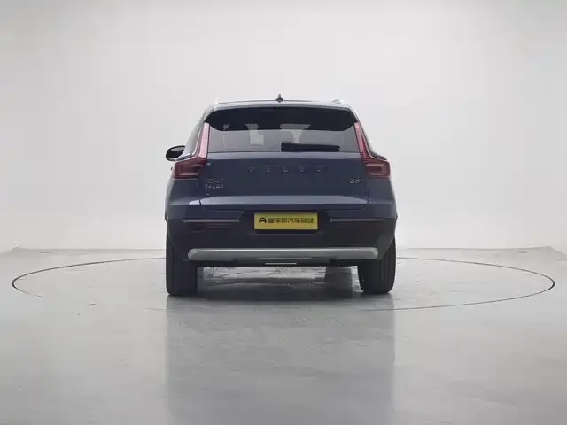 Volvo XC40 2023 из CN, фото 4