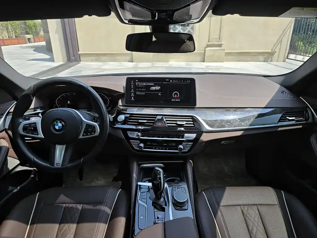 BMW 5 Series — фото 6