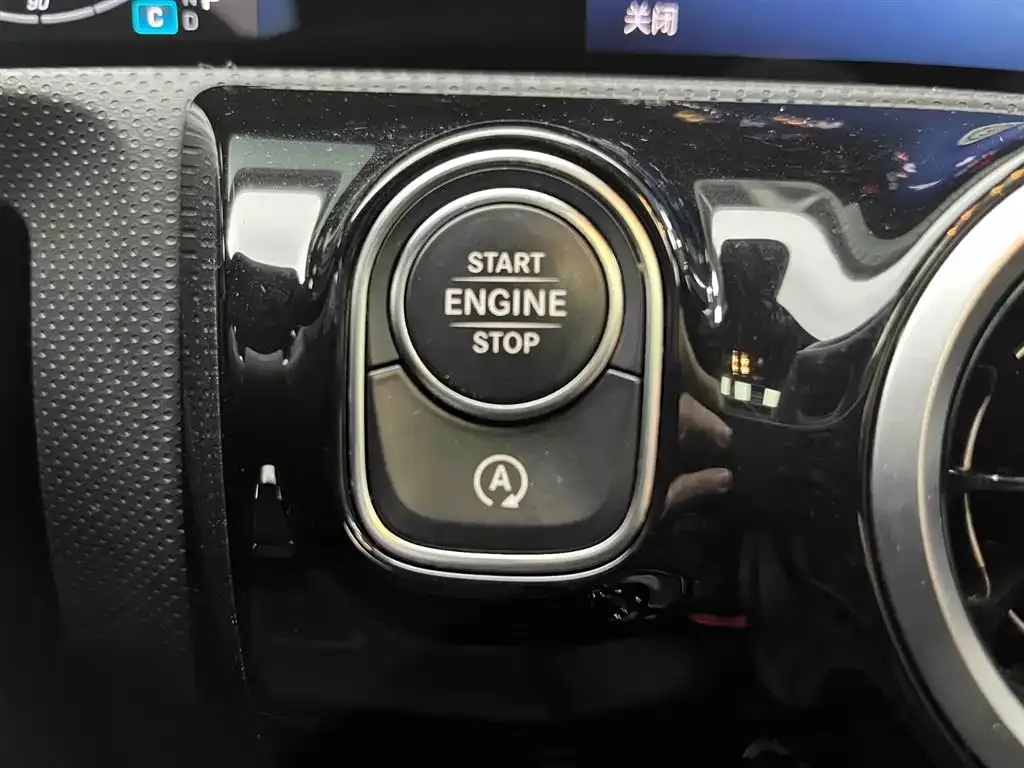 Mercedes-Benz A-Class 2023 из CN, фото 3