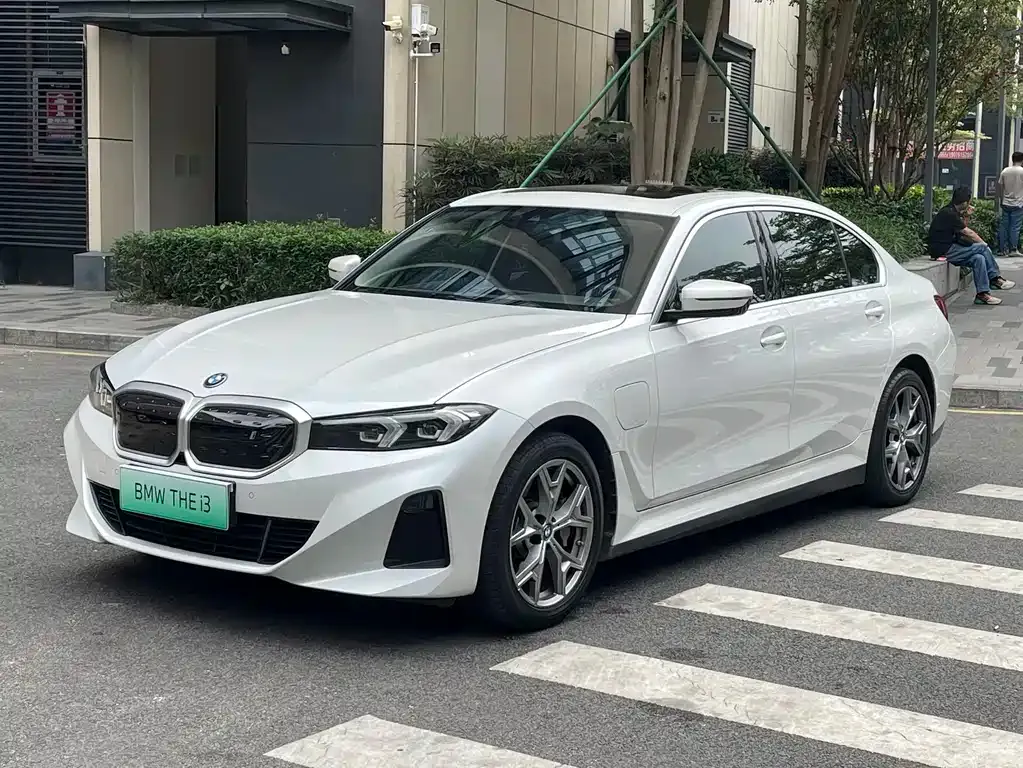 BMW i3 — фото 1