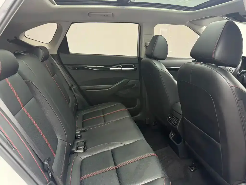 Kia KX3 2022 из CN, фото 10