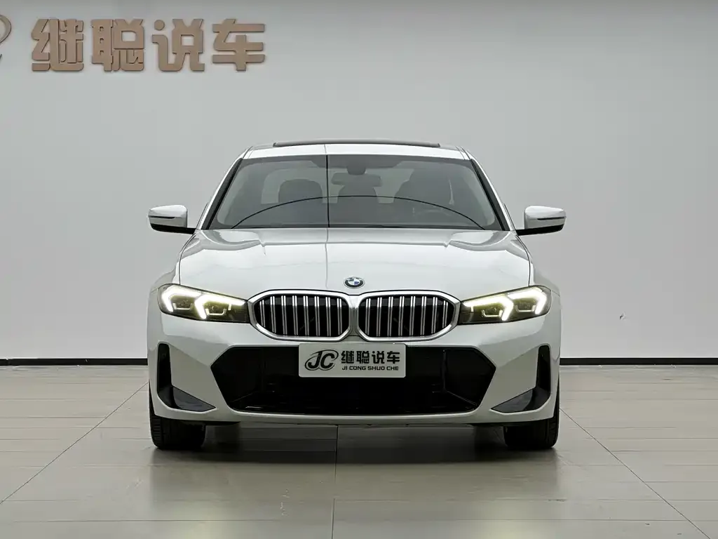 BMW 3 Series 2023 из CN, фото 6