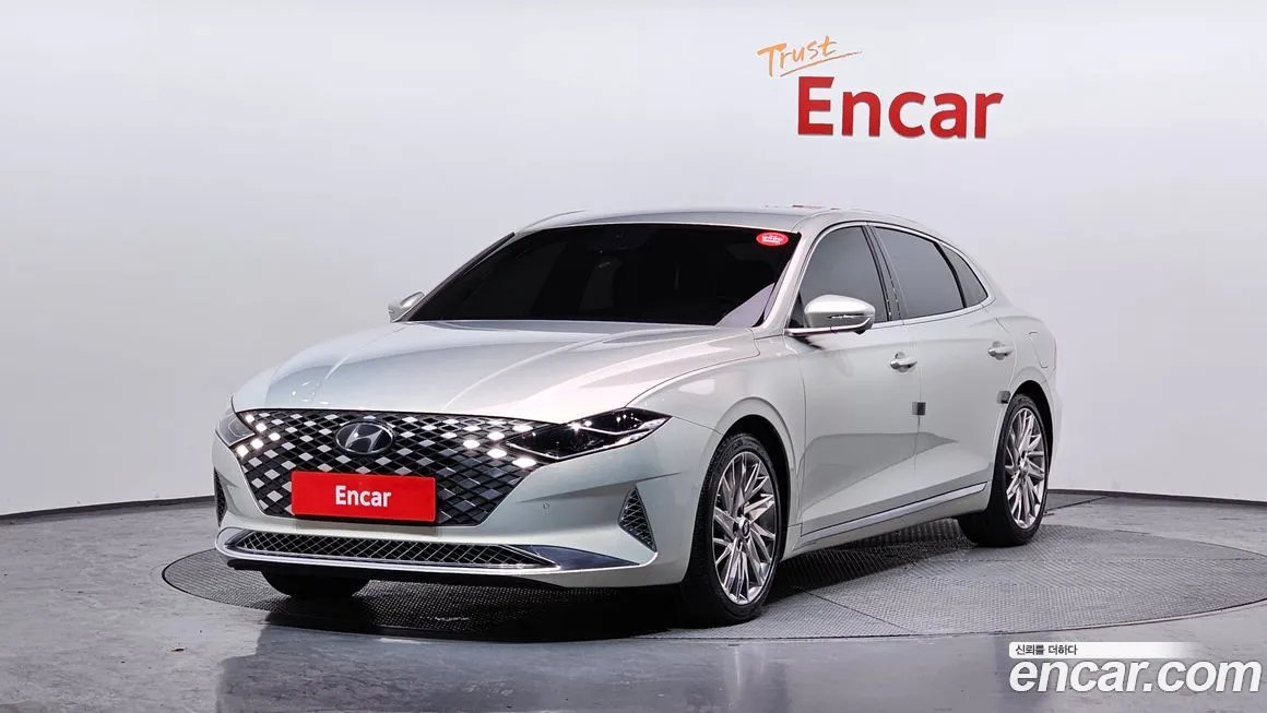 Hyundai Grandeur — фото 1