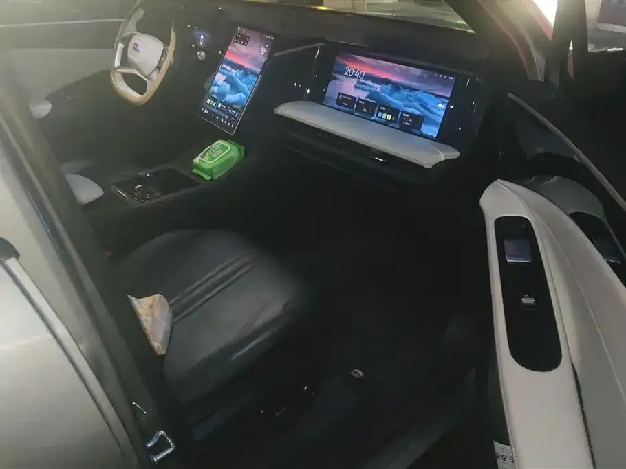 Geely Galaxy L7 — фото 10