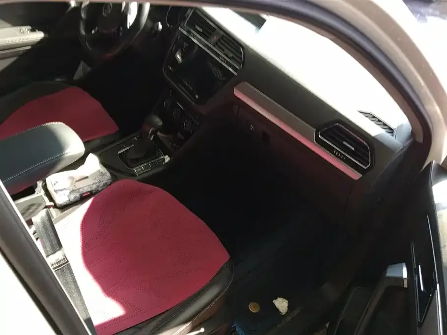 Volkswagen Tiguan L 2021 из CN, фото 5