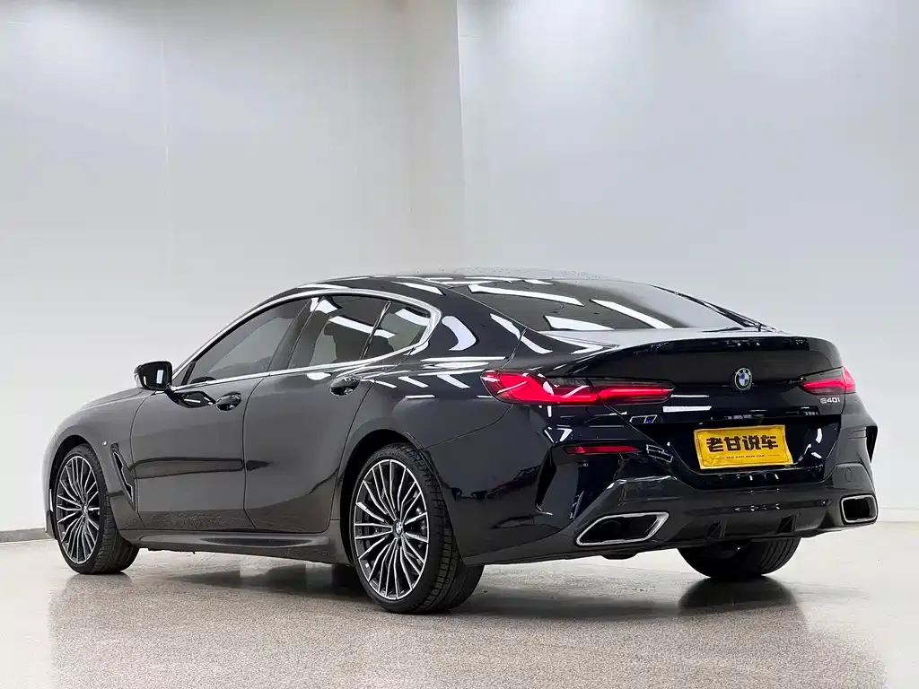 BMW 8 Series 2023 из CN, фото 2