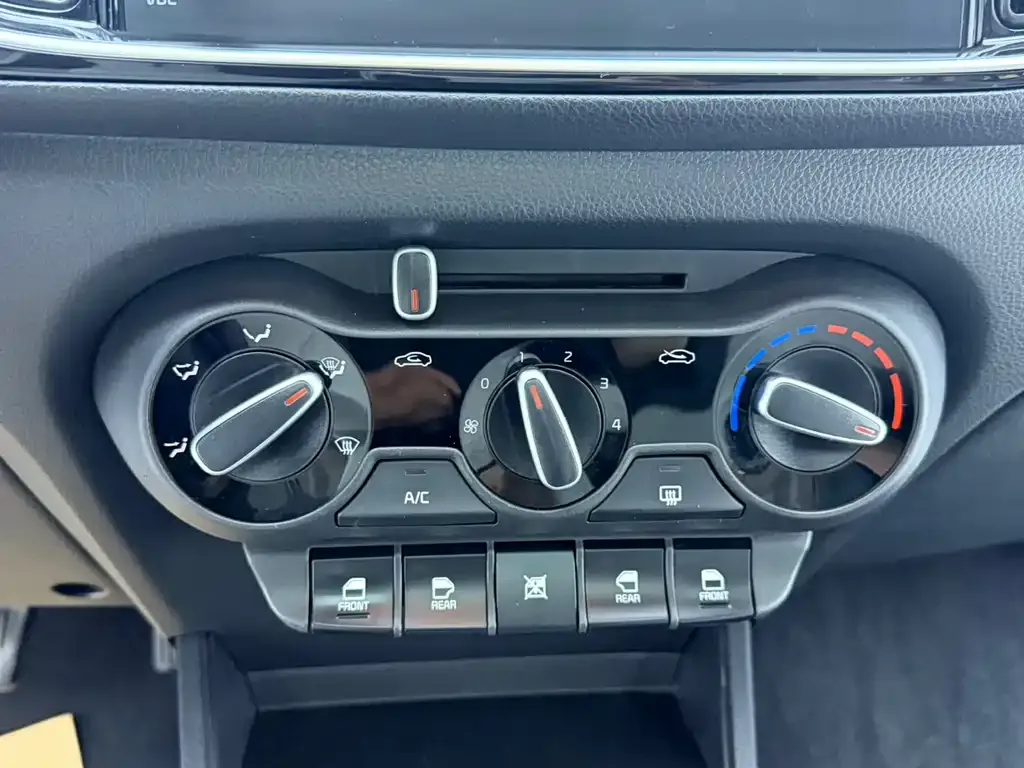 Kia Huanchi 2022 из CN, фото 5