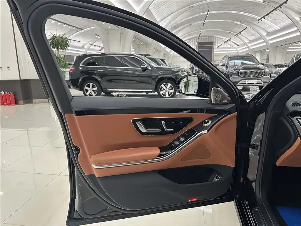 Mercedes-Benz S-Class 2025 из CN, фото 5