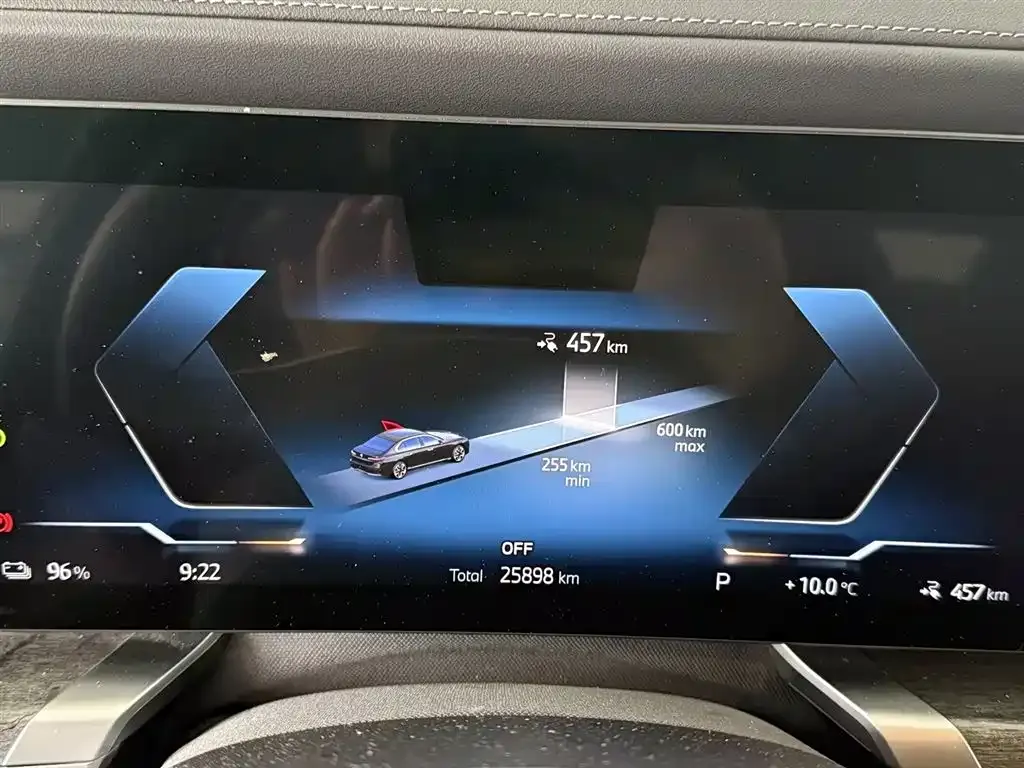 BMW i7 2025 из CN, фото 3