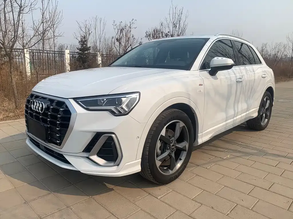 Audi Q3 Sportback — фото 1