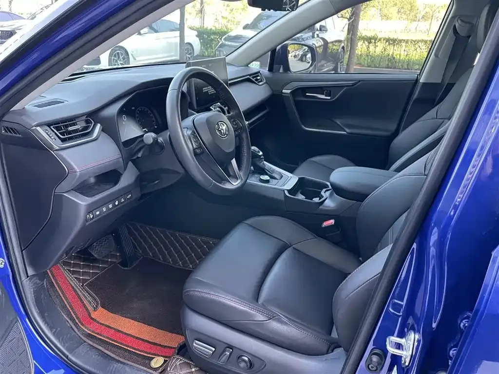 Toyota Wildlander New Energy 2021 из CN, фото 2