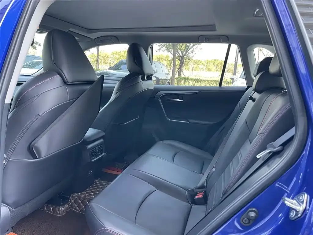 Toyota Wildlander New Energy 2021 из CN, фото 5