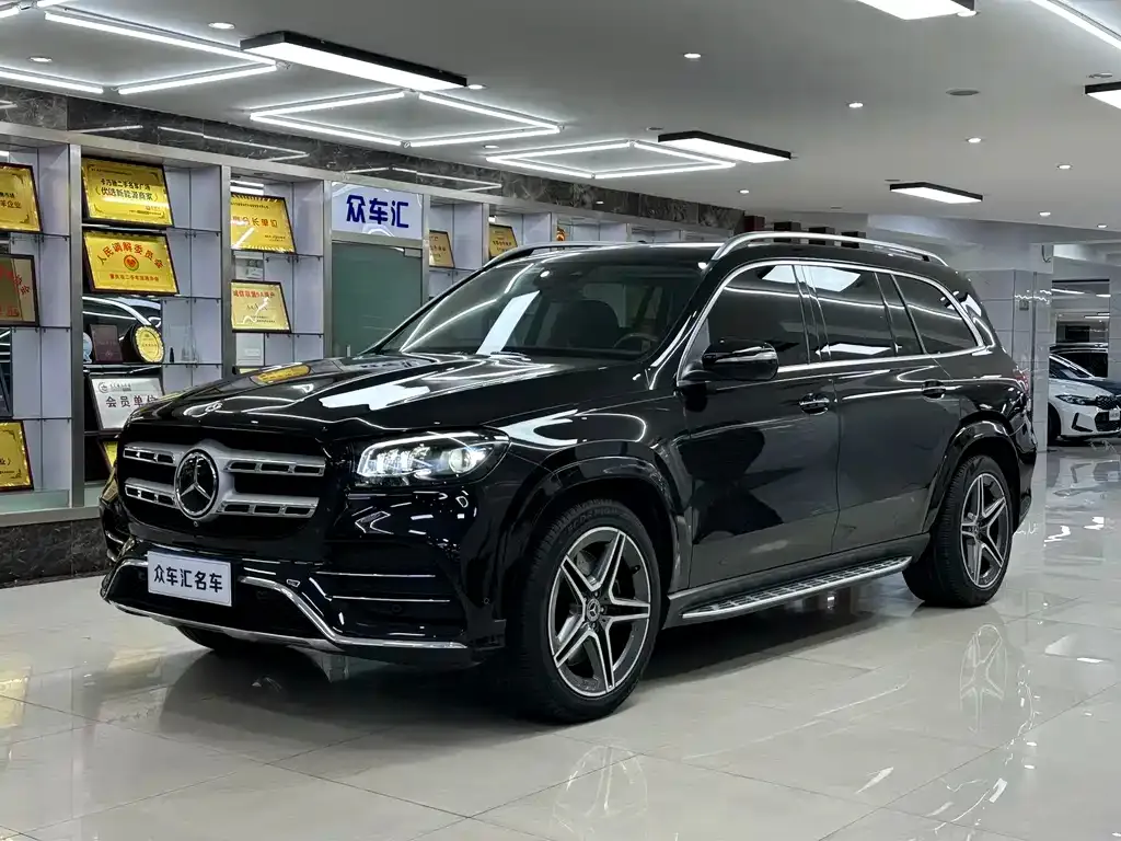 Mercedes-Benz GLS — фото 1