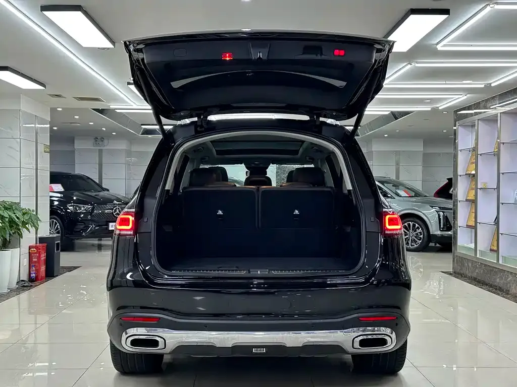 Mercedes-Benz GLS — фото 6