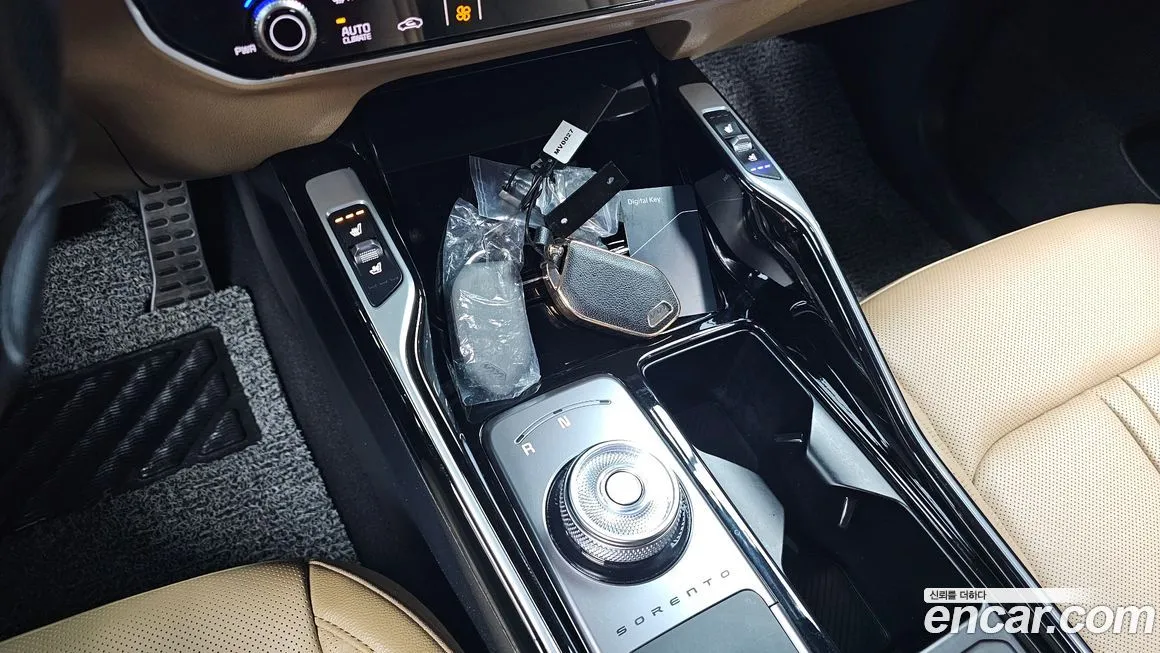 Kia Sorento — фото 9
