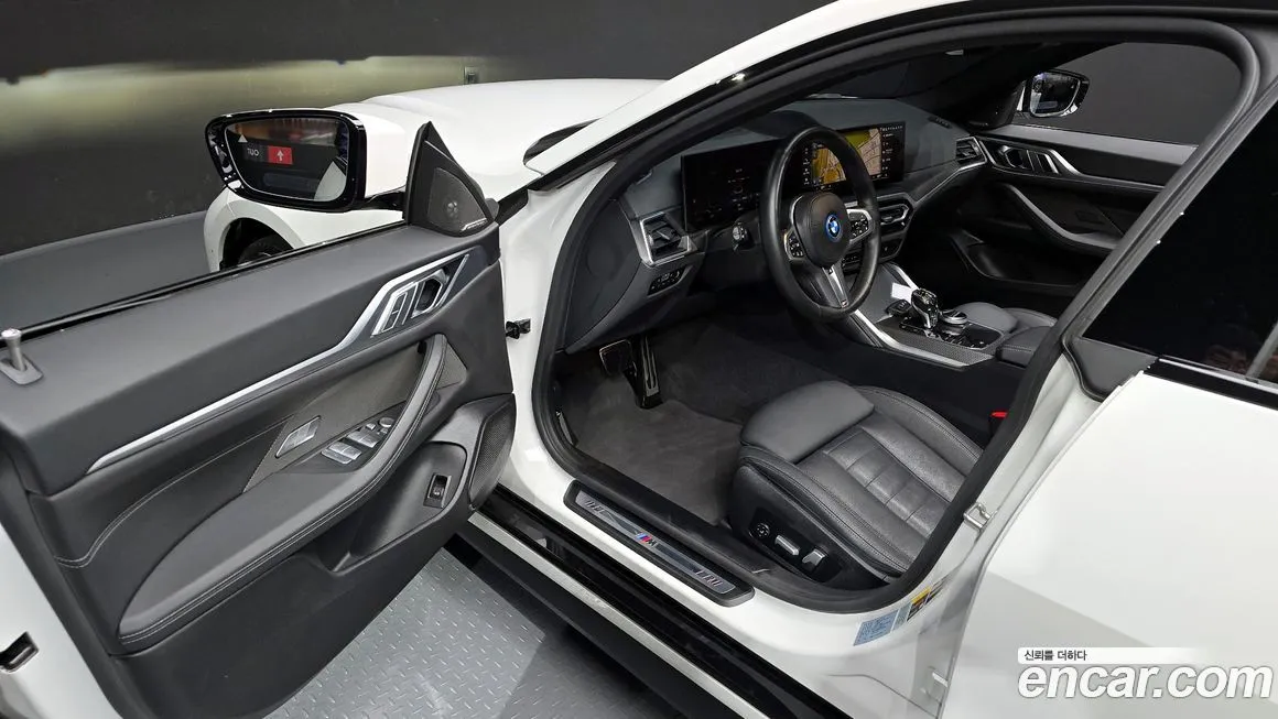 BMW i4 2023 из KR, фото 6
