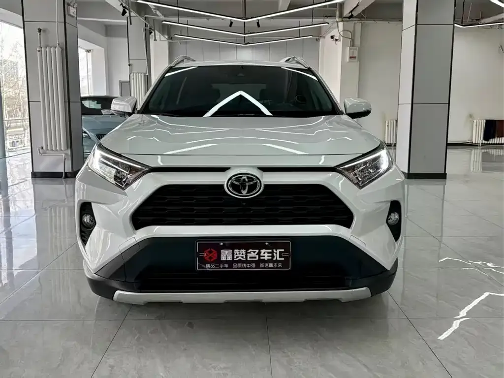 Toyota RAV4 2021 из CN, фото 3