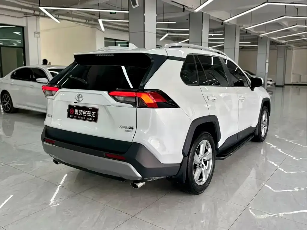 Toyota RAV4 2021 из CN, фото 9