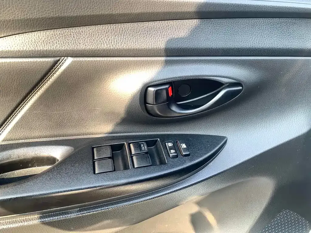 Toyota Yaris L 2022 из CN, фото 9