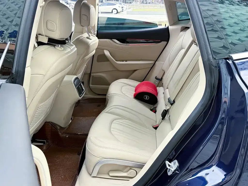 Maserati Levante 2022 из CN, фото 2