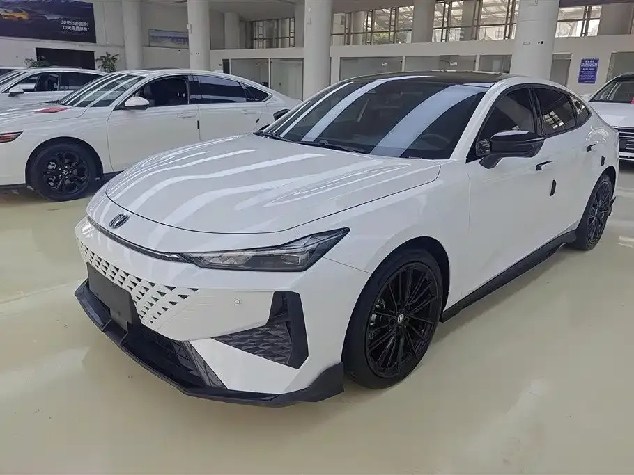 Changan UNI-V 2024 из CN, фото 1