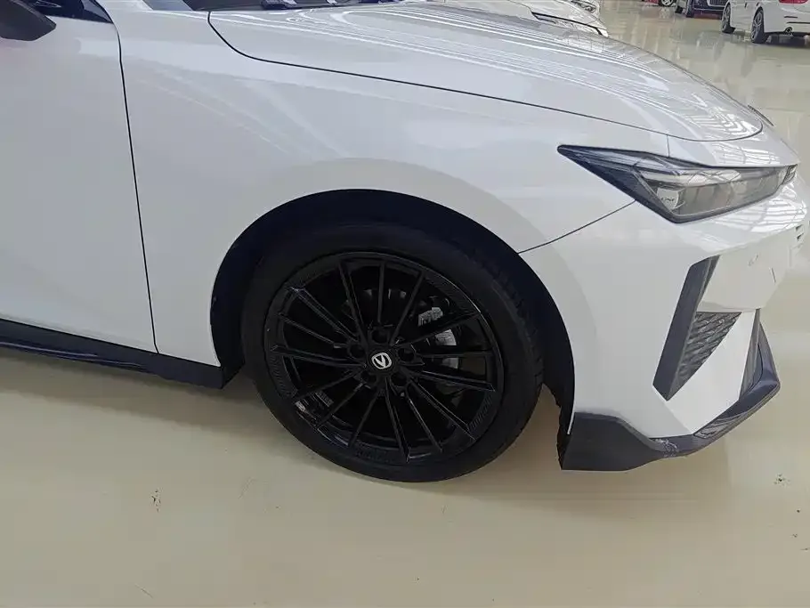 Changan UNI-V 2024 из CN, фото 3