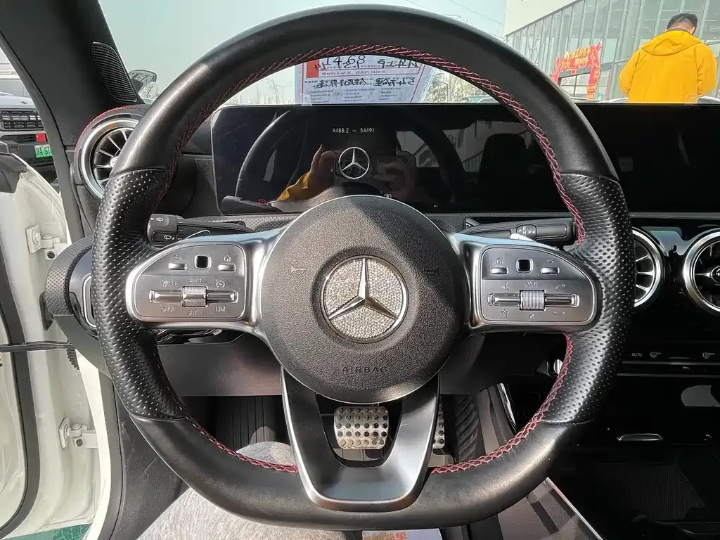 Mercedes-Benz CLA (Import) — фото 2