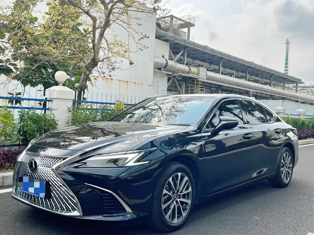Lexus ES 2025 из CN, фото 1