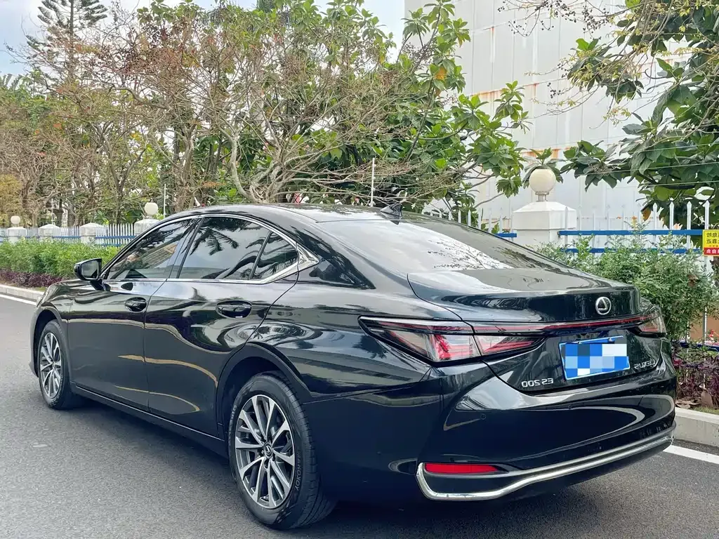 Lexus ES 2025 из CN, фото 10