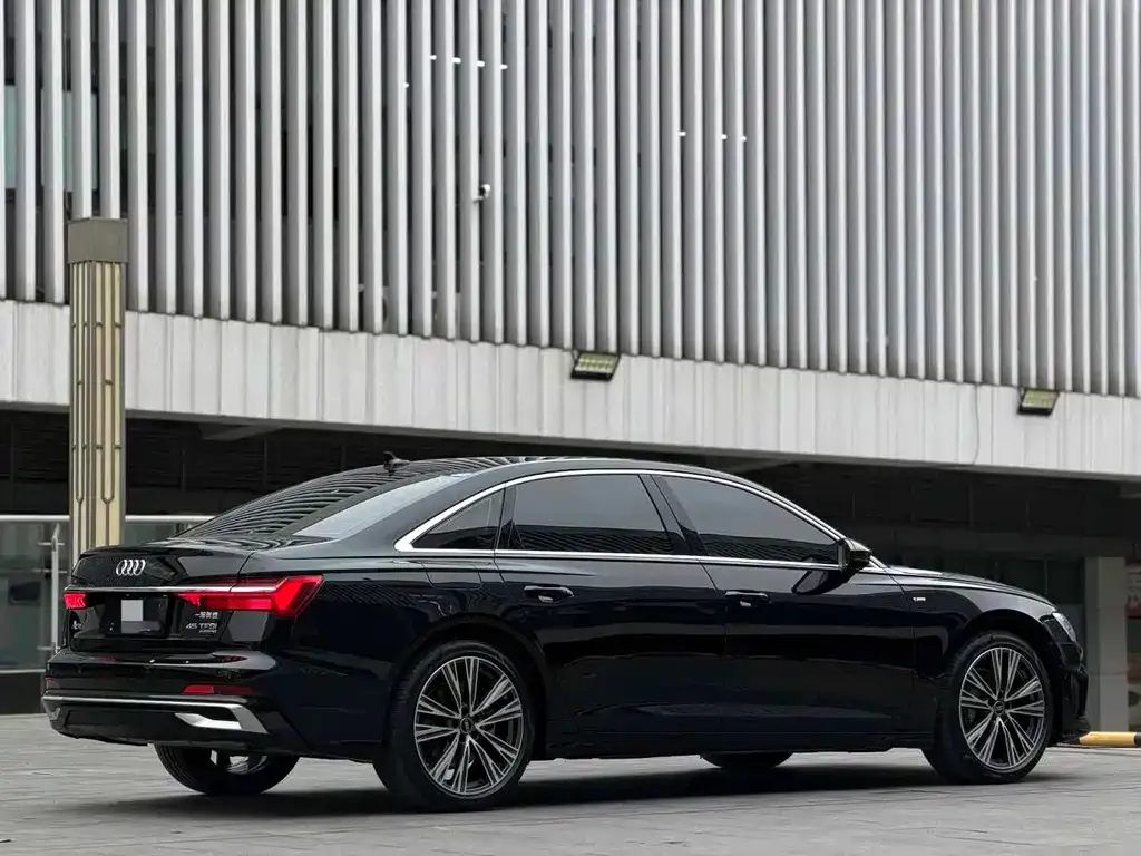 Audi A6L 2024 из CN, фото 3
